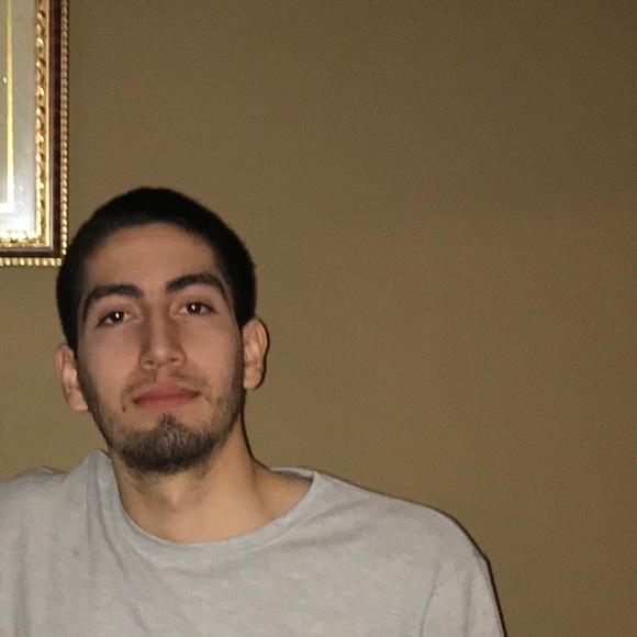 Meet your Posher, Cristian - Picture 1 of 1